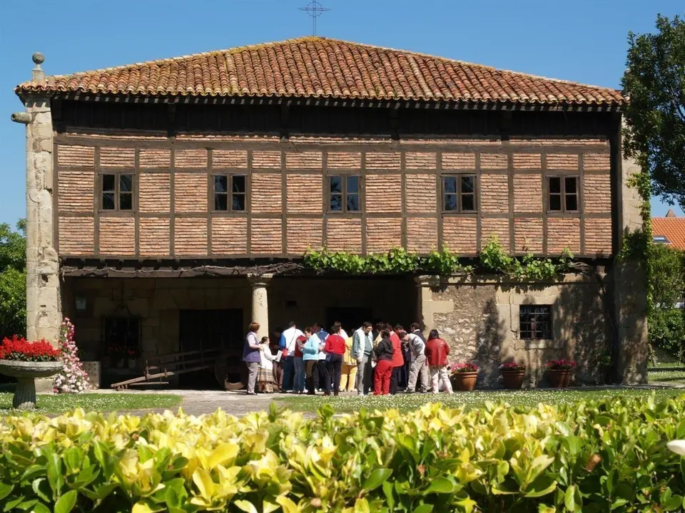 Museo Etnogr&aacute;fico De Cantabria-Casa Velarde, En Muriedas