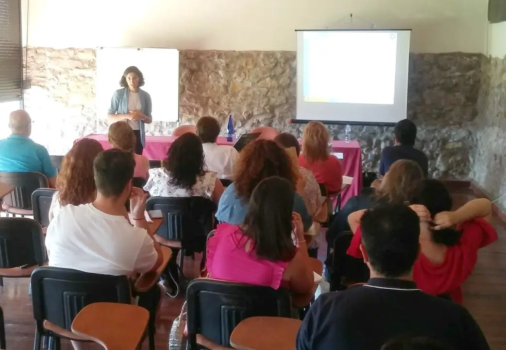 Marta Ruiz, responsable del Ministerio de Transici&oacute;n Ecol&oacute;gica, interviene en el curso