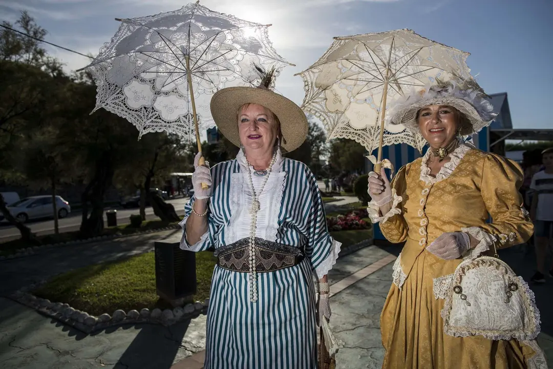 DAVID S. BUSTAMANTE 12/07/2019 SANTANDER/ CANTABRIA Ba&ntilde;os de ola en los Jardines de Piquio