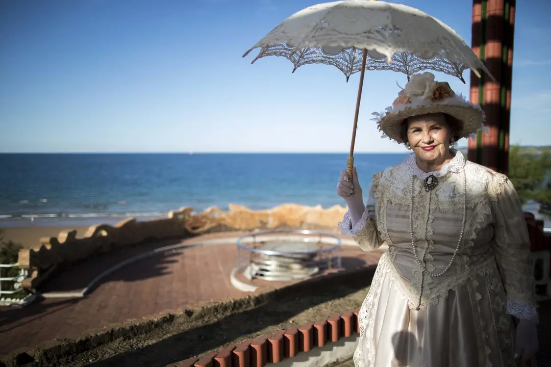 DAVID S. BUSTAMANTE 12/07/2019 SANTANDER/ CANTABRIA Ba&ntilde;os de ola en los Jardines de Piquio