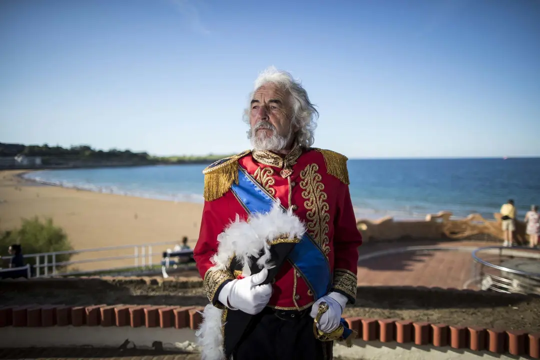 DAVID S. BUSTAMANTE 12/07/2019 SANTANDER/ CANTABRIA Ba&ntilde;os de ola en los Jardines de Piquio