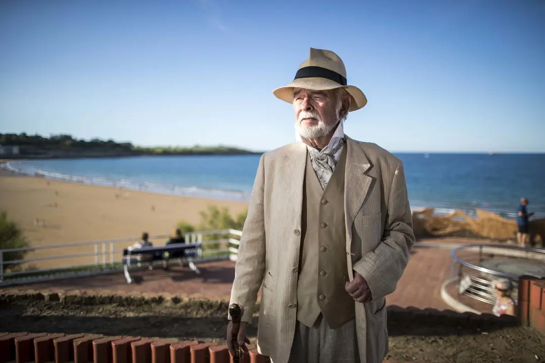 DAVID S. BUSTAMANTE 12/07/2019 SANTANDER/ CANTABRIA Ba&ntilde;os de ola en los Jardines de Piquio