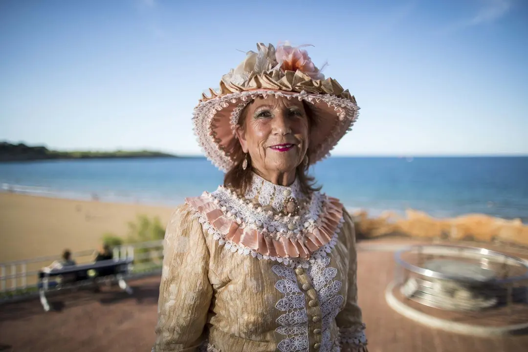 DAVID S. BUSTAMANTE 12/07/2019 SANTANDER/ CANTABRIA Ba&ntilde;os de ola en los Jardines de Piquio