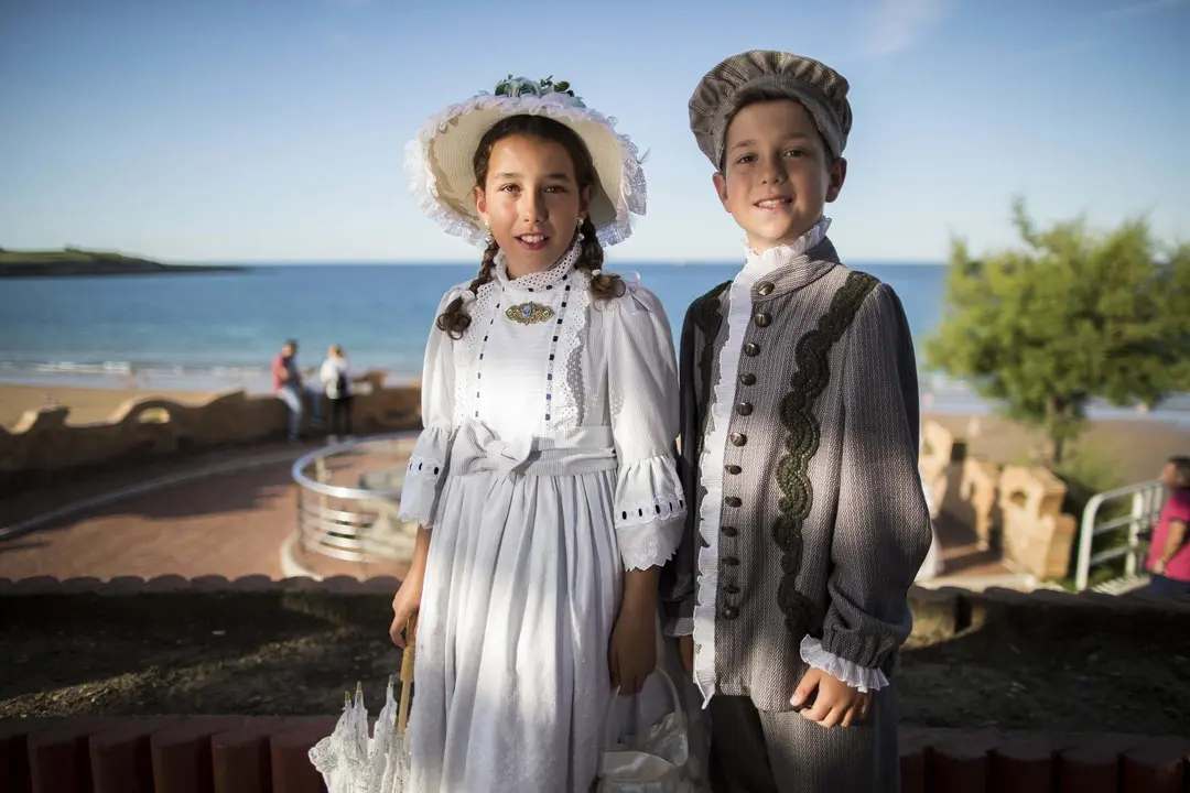 DAVID S. BUSTAMANTE 12/07/2019 SANTANDER/ CANTABRIA Ba&ntilde;os de ola en los Jardines de Piquio
