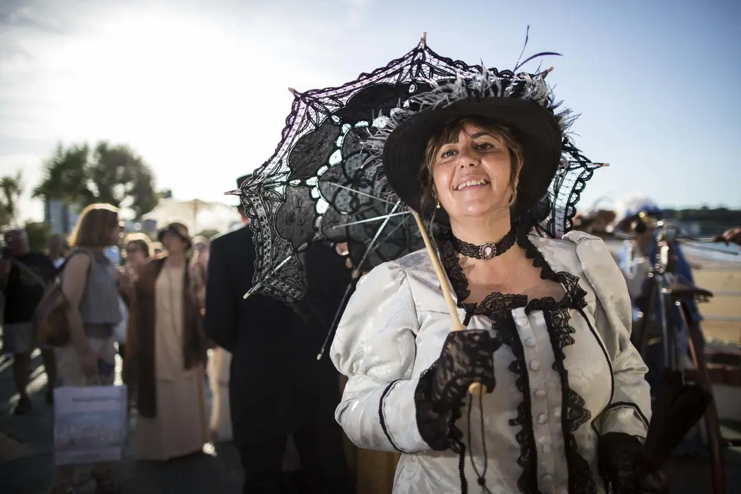 DAVID S. BUSTAMANTE 12/07/2019 SANTANDER/ CANTABRIA Ba&ntilde;os de ola en los Jardines de Piquio