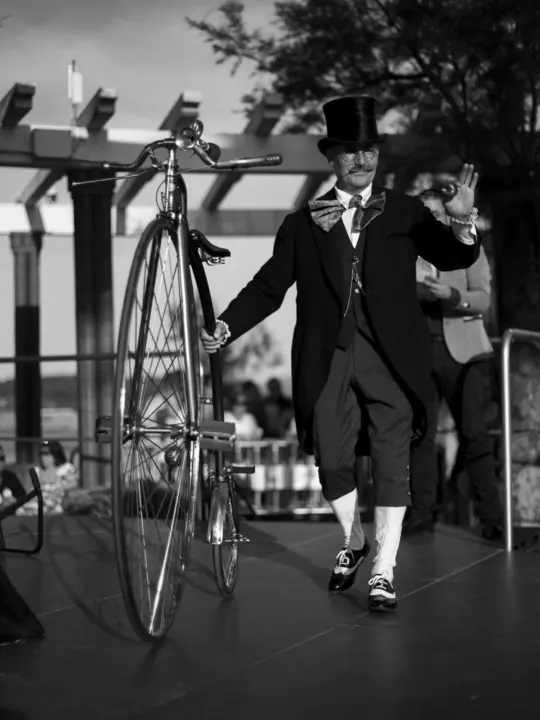 DAVID S. BUSTAMANTE 12/07/2019 SANTANDER/ CANTABRIA Ba&ntilde;os de ola en los Jardines de Piquio