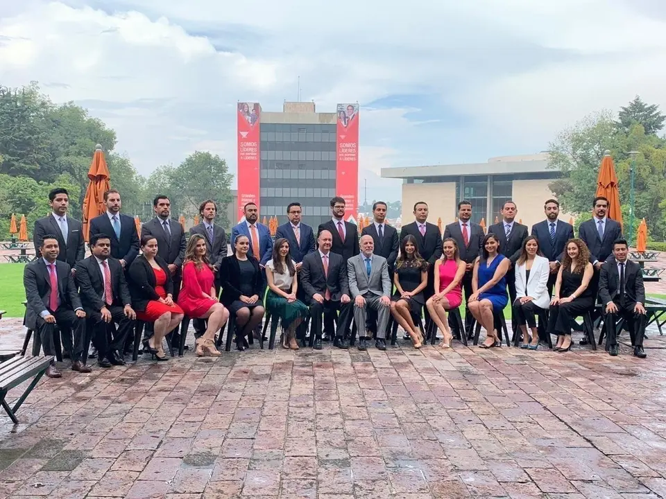 Foto de los egresados del M&aacute;ster