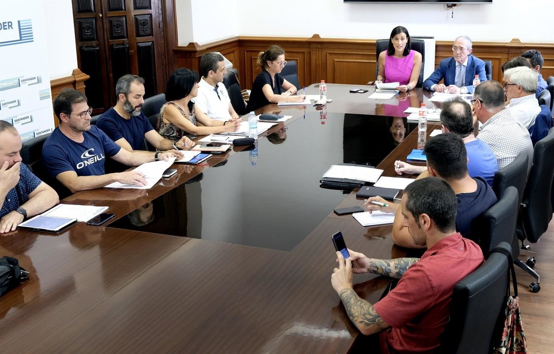 Reunión de la Mesa Sectorial de Policía Local presidida por la alcaldesa, Gema Igual