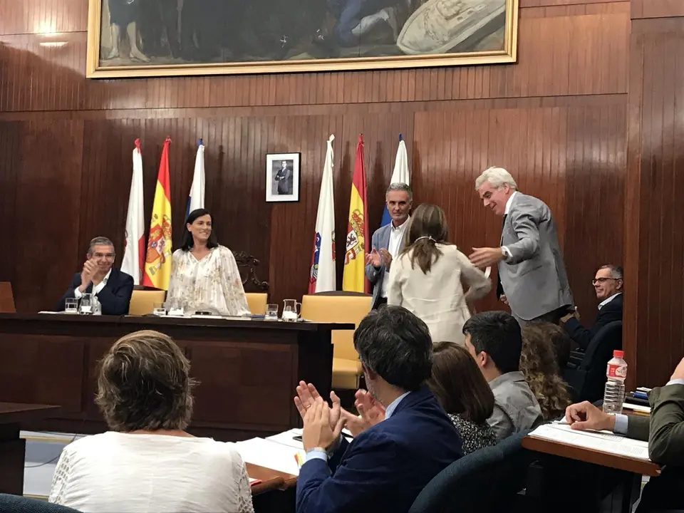 La nueva concejala del PRC Myriam Mart&iacute;nez toma posesi&oacute;n en el Pleno del Ayuntamiento de Santander