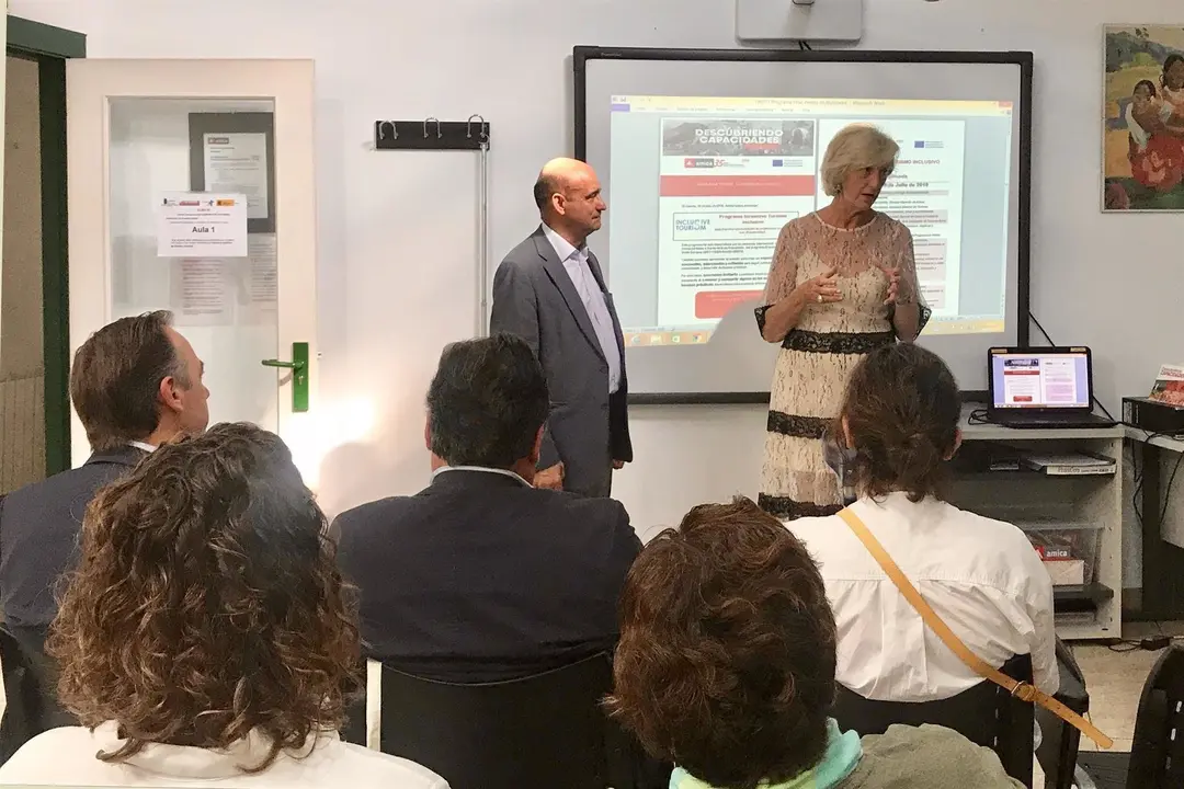 Lomb&oacute; se compromete con un turismo inclusivo y accesible