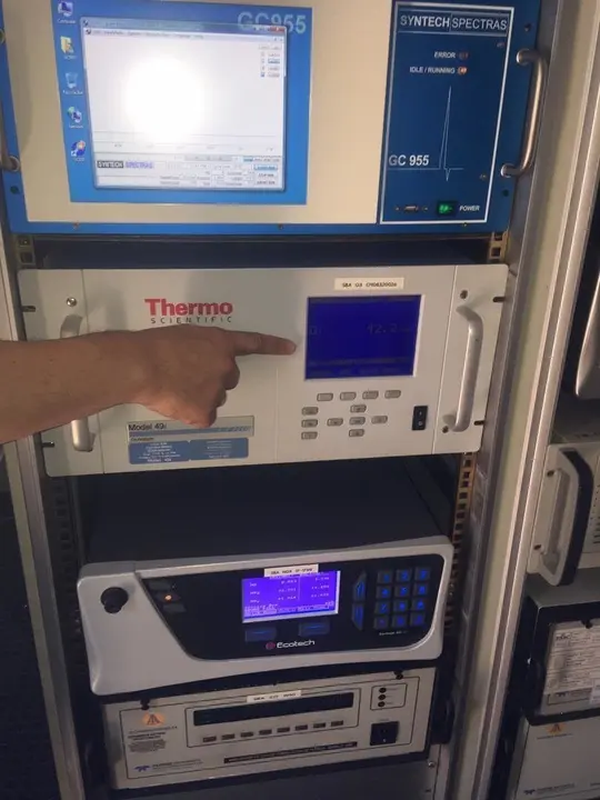 Uno de los medidores de ozono de la red de vigilancia de calidad del aire de la Regi&oacute;n