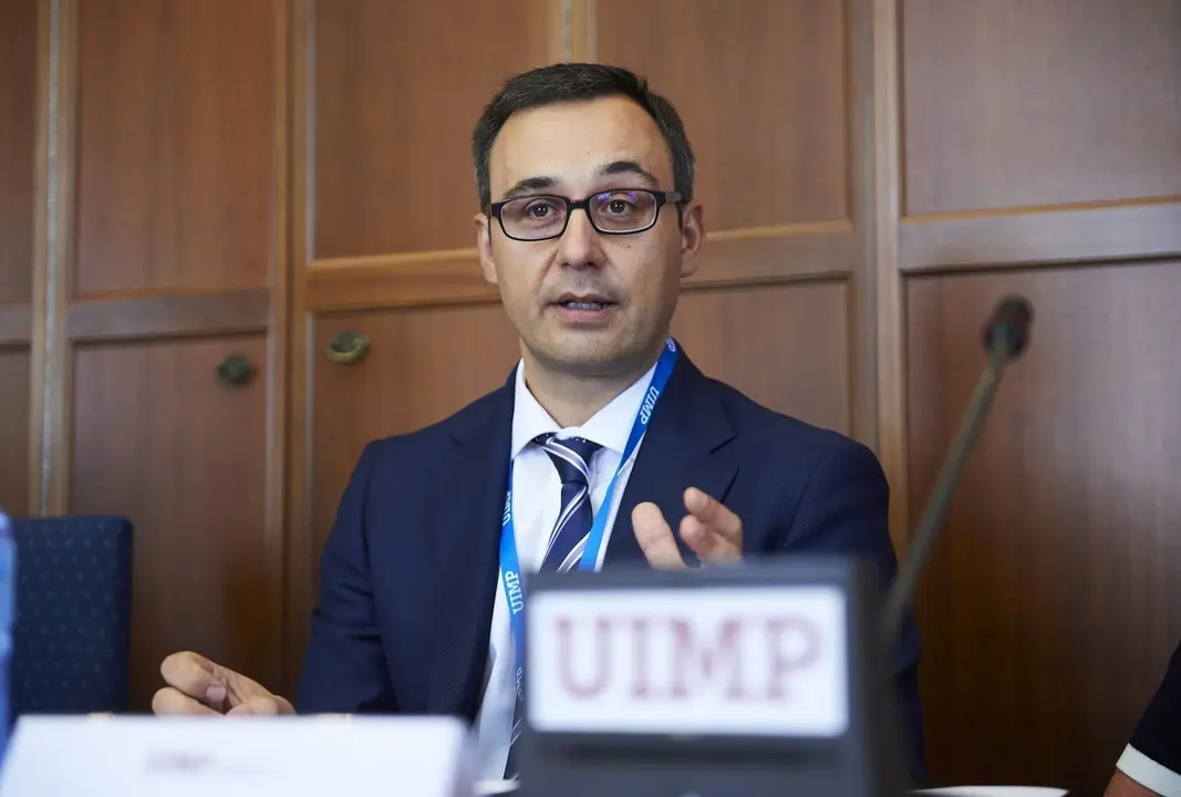 Jos&eacute; Miguel Tabares, vicedecano del Colegio de Regisitradores