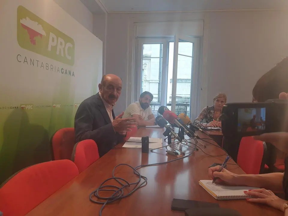 El diputado por el PRC, Jos&eacute; Mar&iacute;a Maz&oacute;n