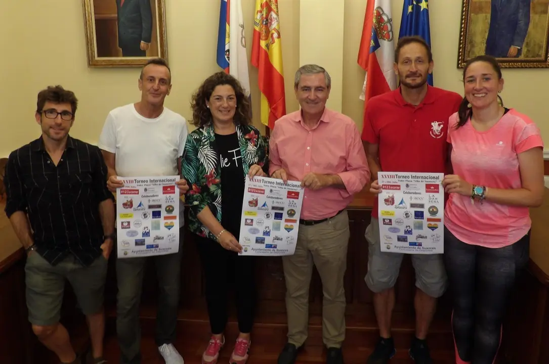 Presentaci&oacute;n del Torneo Internacional de Voley Playa de Suances