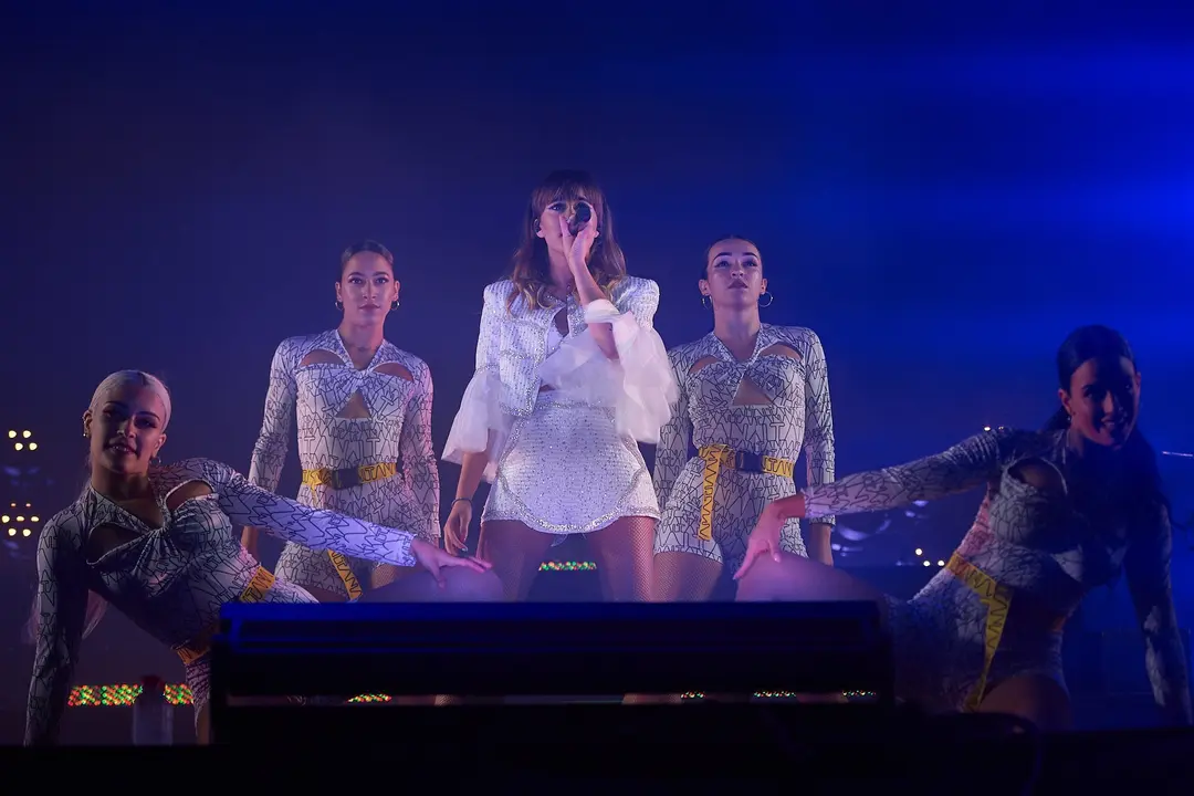 AITANA - MV 2019 - EL REY LAGART&Oacute;N (1)