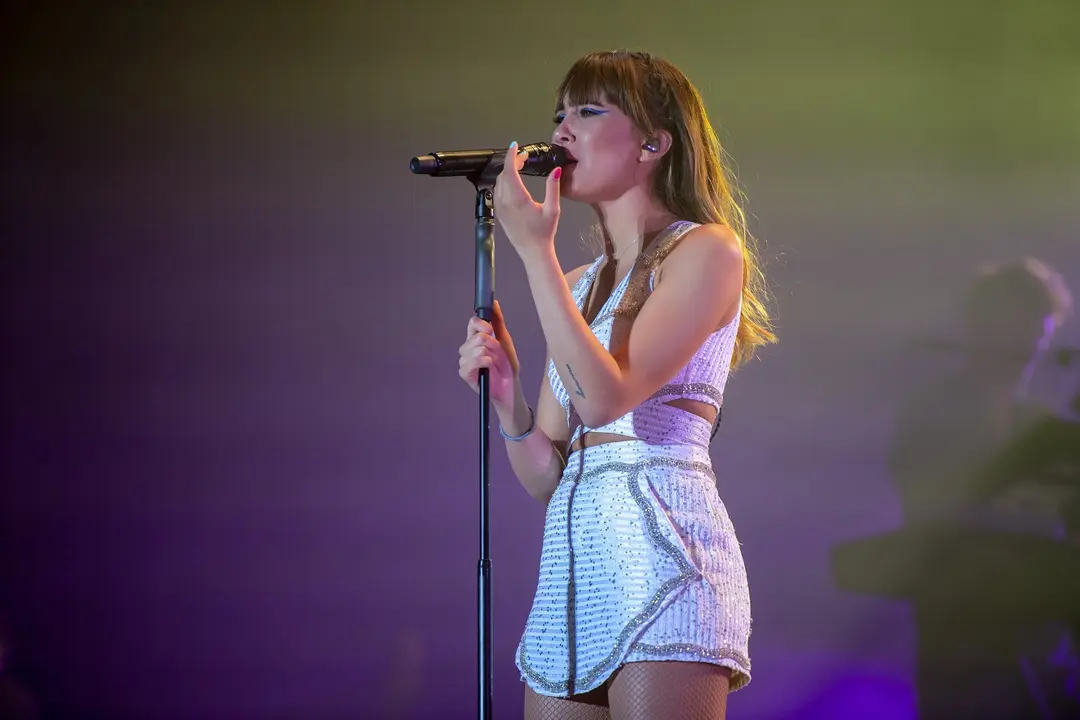 AITANA - MV 2019 - EL REY LAGART&Oacute;N (13)