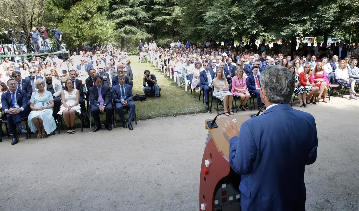 El presidente de Cantabria, Miguel &Aacute;ngel Revilla, interviene en el D&iacute;a de las Instituciones