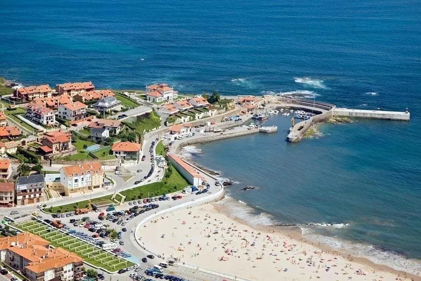Puerto de Comillas