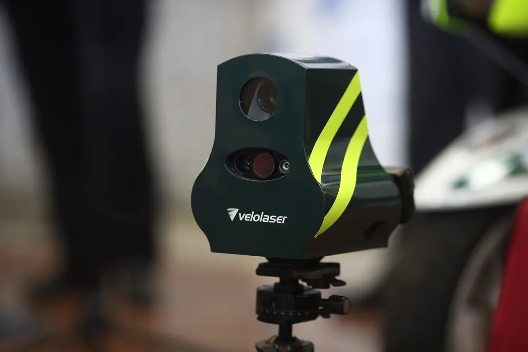 Mini-radar m&oacute;vil de la DGT