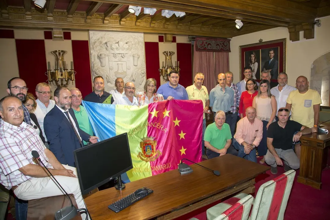 Presentaci&oacute;n Bandera de Traineras de Camargo