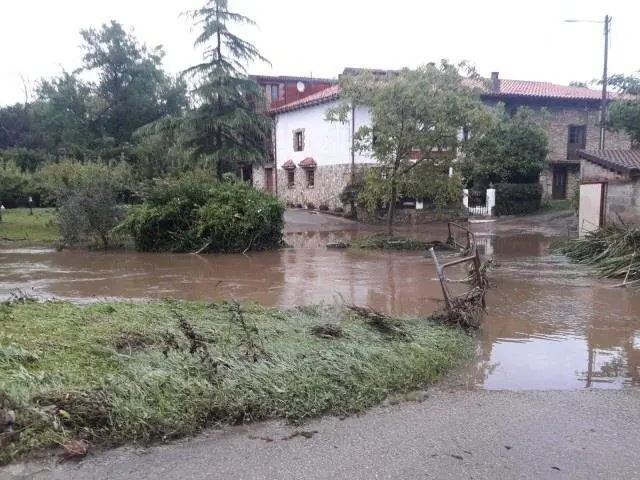 Desbordamiento del r&iacute;o Herrero