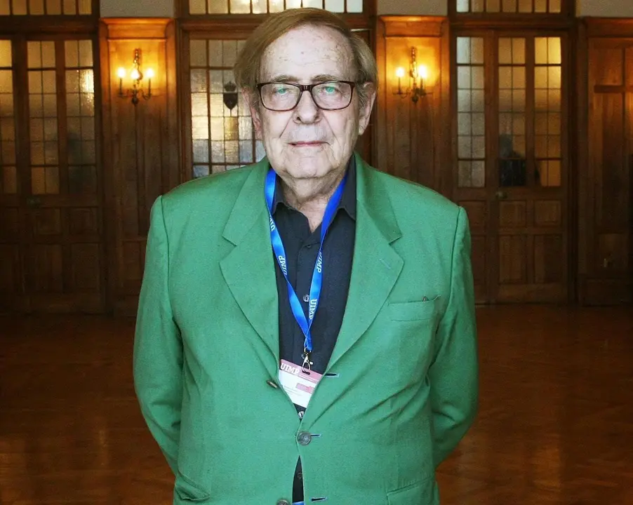 El presidente de la Real Academia de Ciencias Morales y Pol&iacute;ticas, Ram&oacute;n Tamames. Dirige esta semana en la UIMP el curso: " La primera circunnavegaci&oacute;n Magallanes / Elcano ".