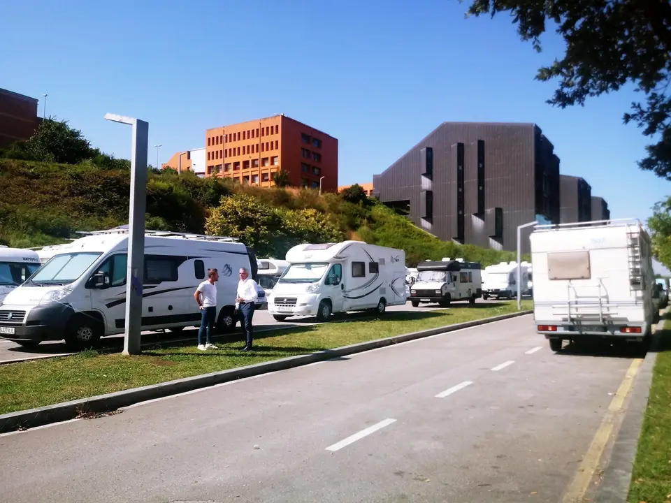&Aacute;rea de autocaravanas en Santander