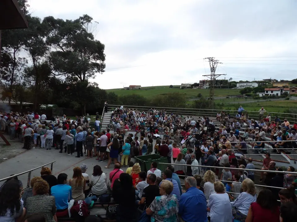 Sardinada popular en El Espada&ntilde;al de Suances