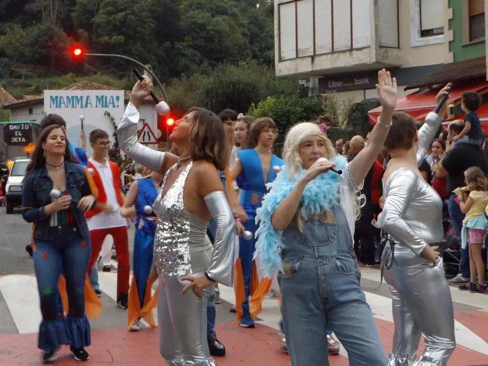 Desfile de Los M&aacute;rtires en Novales