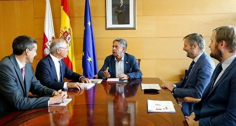 11:00.-Gobierno De Cantabria.  El Presidente De Cantabria, Miguel &Aacute;ngel Revilla, Se Re&uacute;ne Con Representantes De La Empresa Viesgo.  29 Ago 19