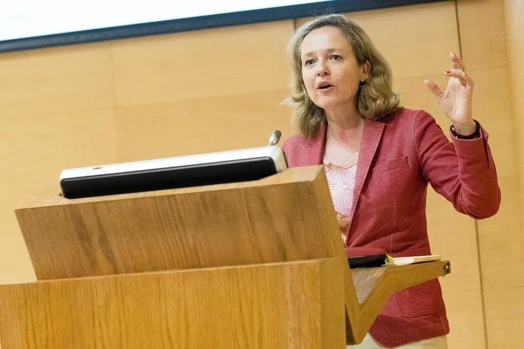 La ministra de Econom&iacute;a en funciones, Nadia Calvi&ntilde;o.