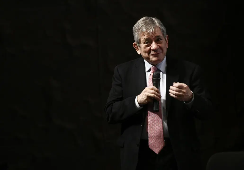 El expresidente del Parlamento Europeo Enrique Bar&oacute;n interviene en el acto &ldquo;Constituci&oacute;n y Derechos Humanos&rdquo; organizado por la Fundaci&oacute;n Yehudi Menuhin y la Fundaci&oacute;n Gregorio Peces-Barba.  