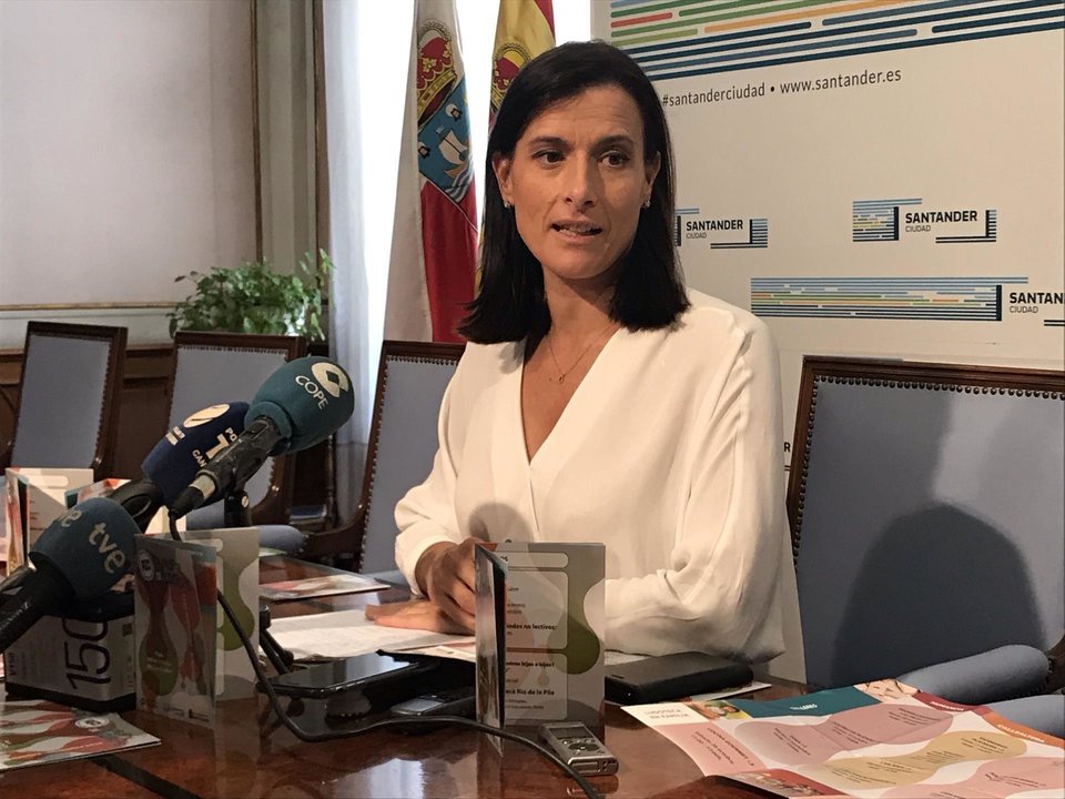 La alcaldesa de Santander, Gema Igual, presenta la actividad de las ludotecas municipales para el primer trimestre escolar