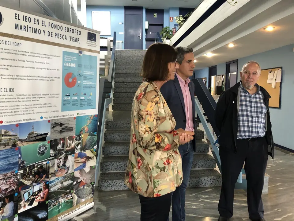 Visita de Pablo Zuloaga al IEO de Santander