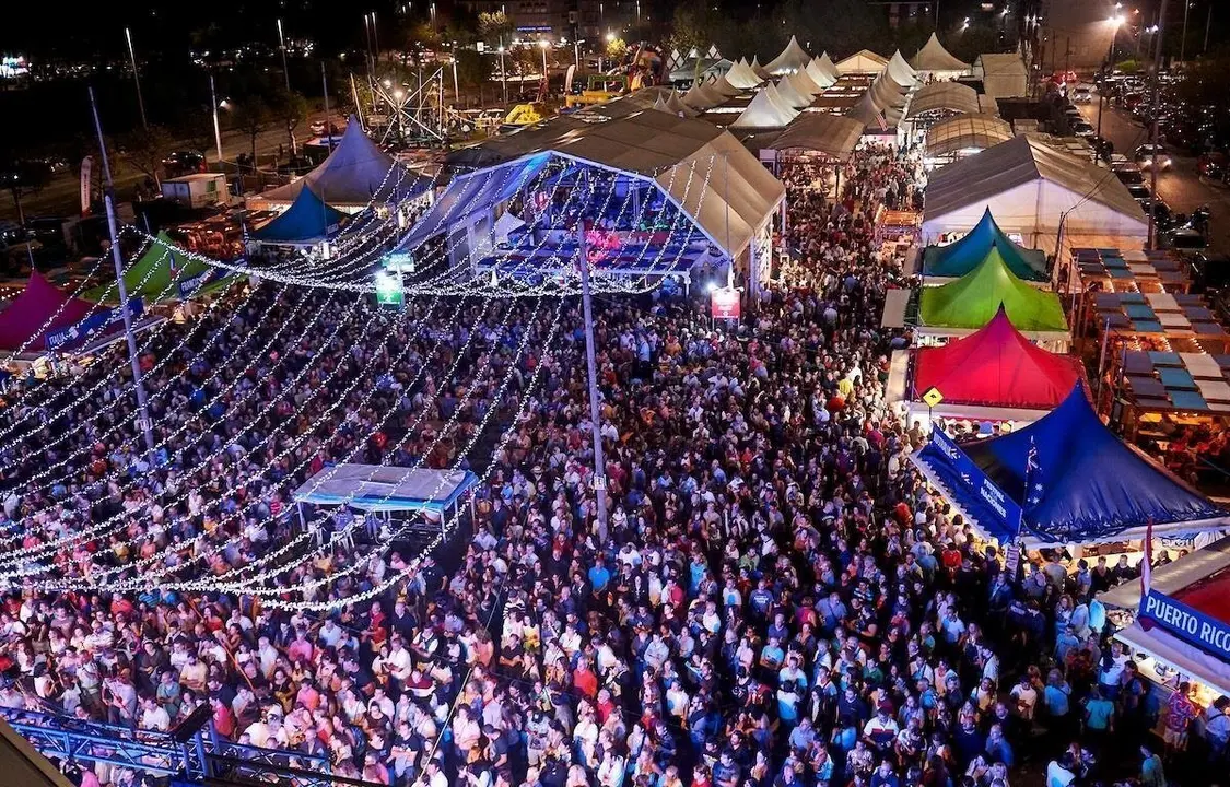P&uacute;blico en el Festival Internacional de las Naciones en Santander