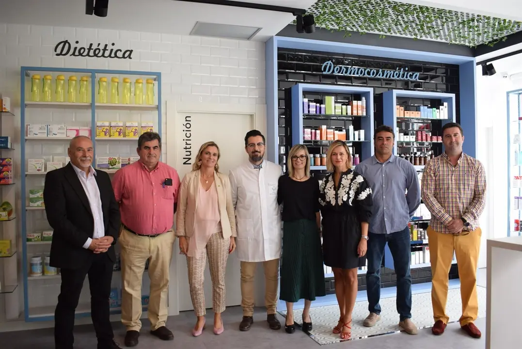 Inauguraci&oacute;n de la nueva farmacia de Renedo de Pi&eacute;lagos