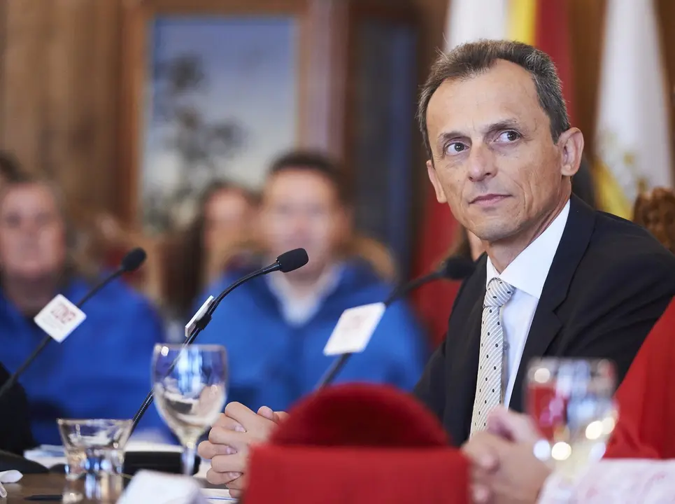 El ministro de Ciencia, Innovaci&oacute;n y Universidades, Pedro Duque, participa en el acto de clausura de los cursos de la Universidad Internacional Men&eacute;ndez Pelayo (UIMP), en el Palacio de la Magdalena de Santander (Espa&ntilde;a), a 12 de septiembre de 2019.