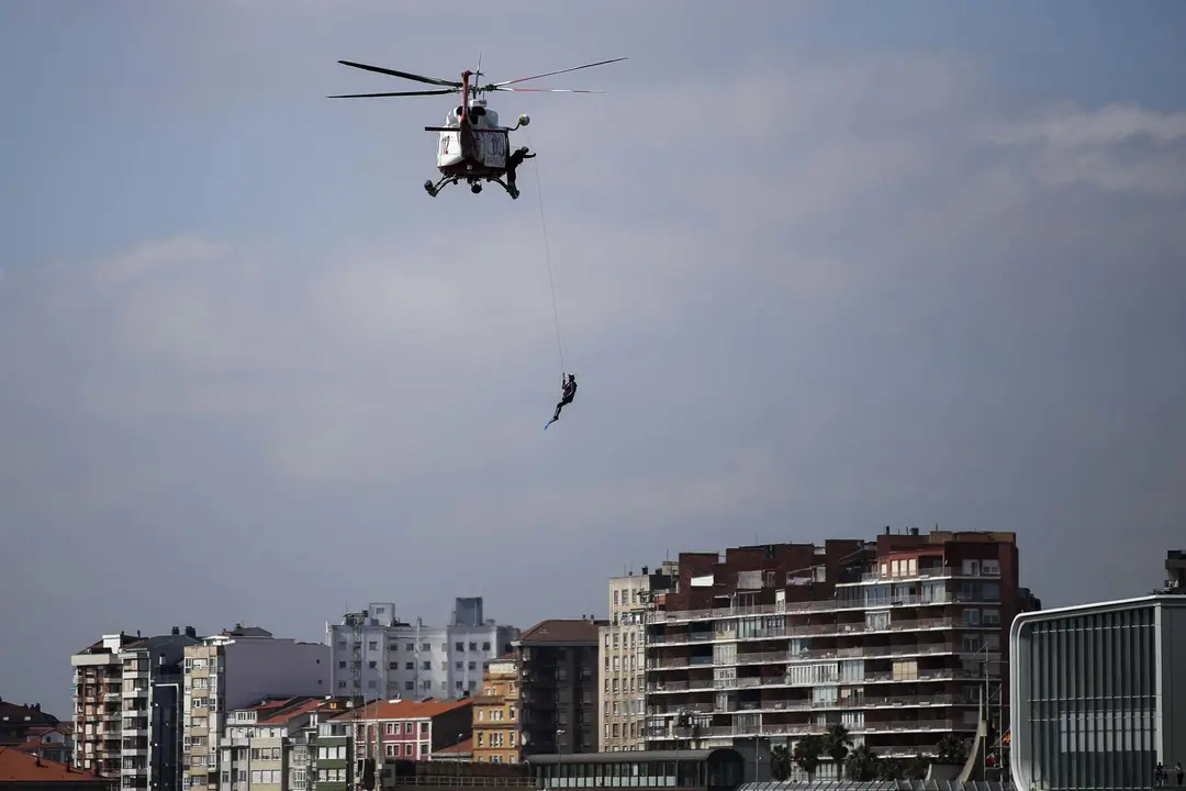 DAVID S. BUSTAMANTE 13/09/2019 SANTANDER/ CANTABRIA Simulacro de rescate con el helicoptero del 112 del Gobierno de Cantabria