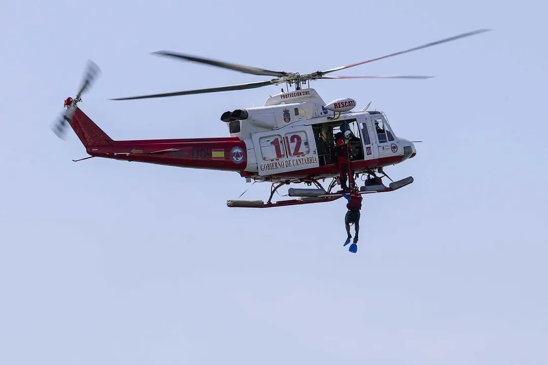 DAVID S. BUSTAMANTE 13/09/2019 SANTANDER/ CANTABRIA Simulacro de rescate con el helicoptero del 112 del Gobierno de Cantabria