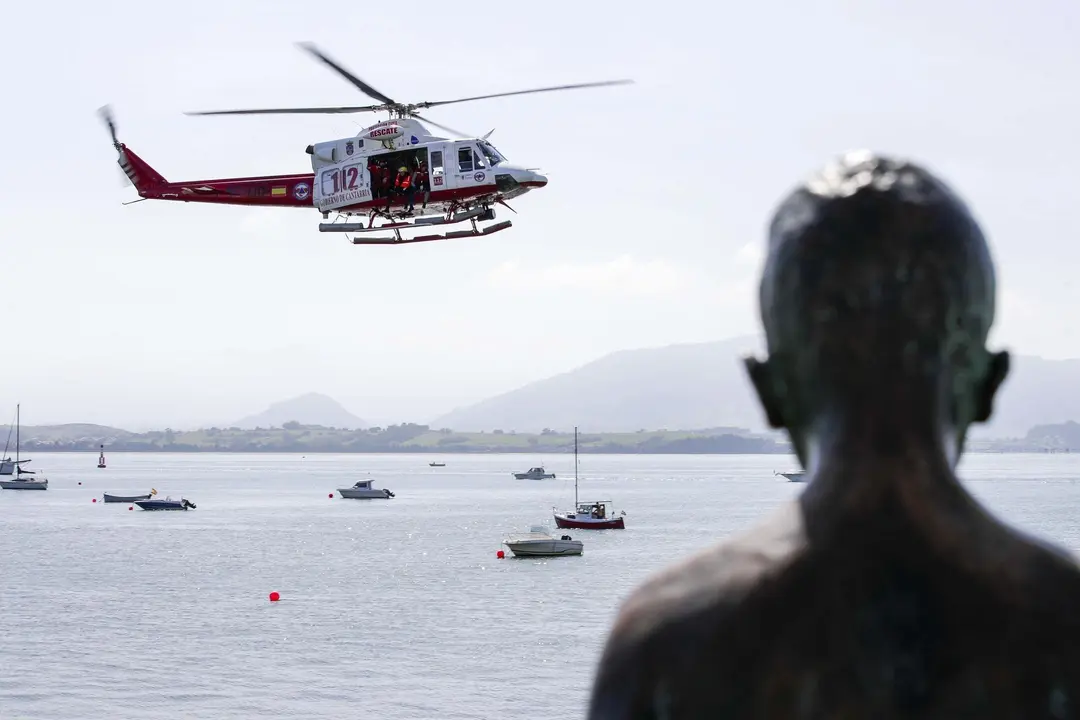 DAVID S. BUSTAMANTE 13/09/2019 SANTANDER/ CANTABRIA Simulacro de rescate con el helicoptero del 112 del Gobierno de Cantabria