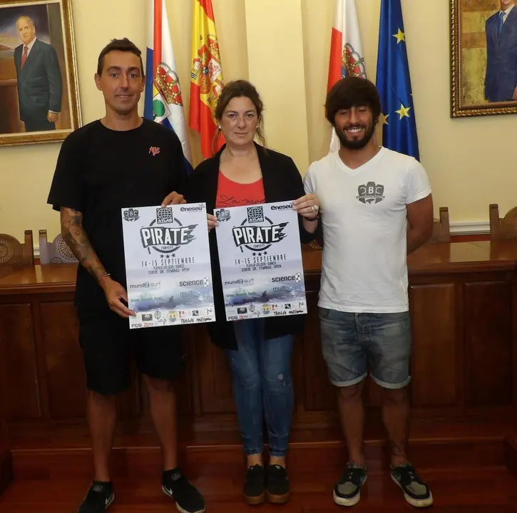 Presentaci&oacute;n del Campeonato Nacional de Bodyboard 'Atlas Pirate Contest'
