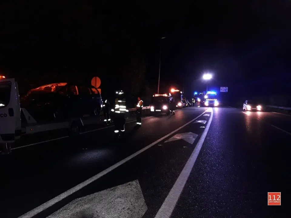 Colisi&oacute;n m&uacute;ltiple en la A-8