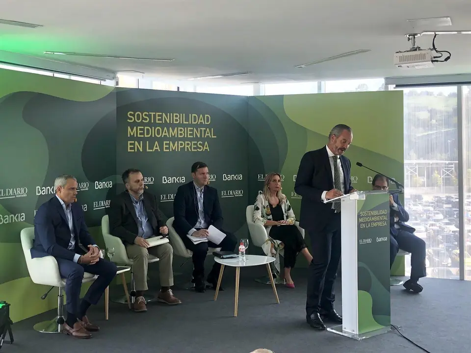 La presidenta de Sniace, Gema D&iacute;az Real, en la Jornada de Sostenibilidad