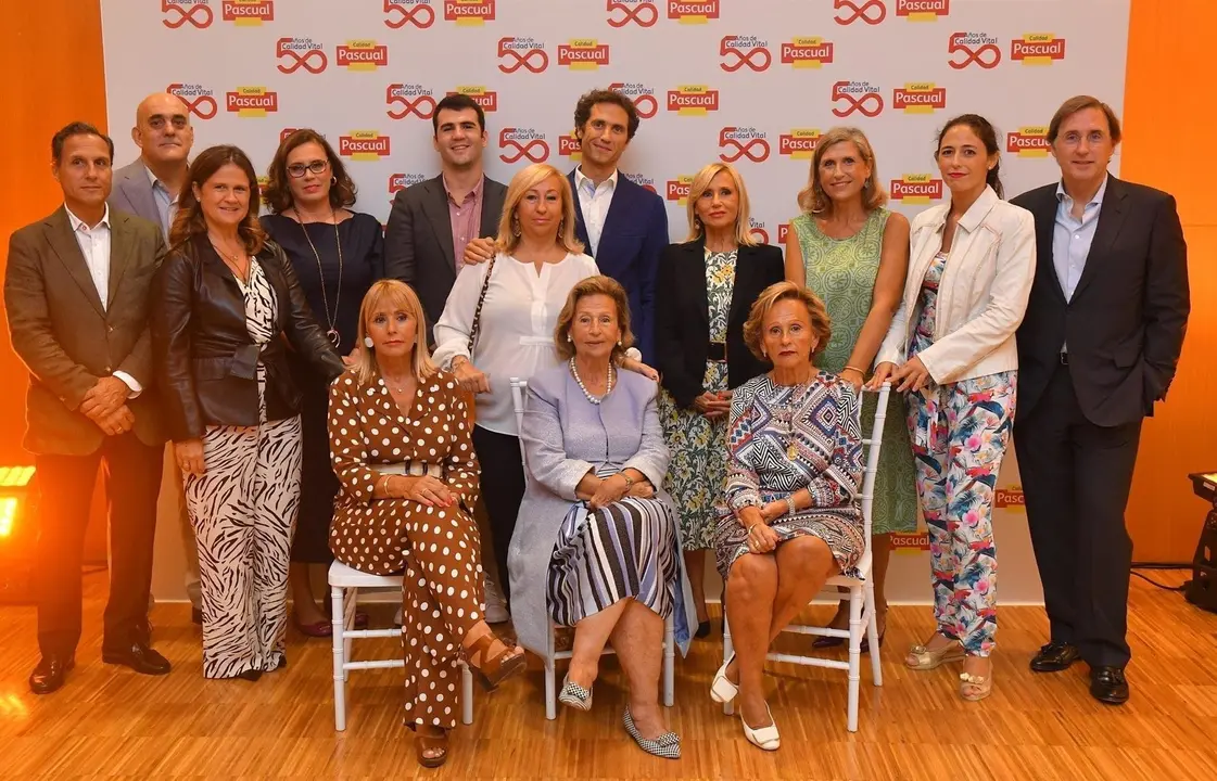 Familia Pascual en acto 50 aniversario