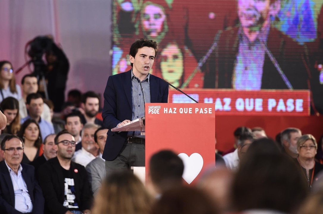 Pedro Casares en un acto del PSOE en Santander