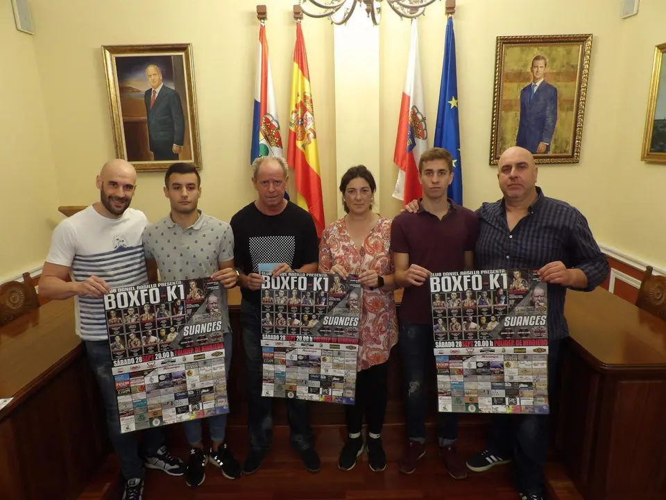 Presentaci&oacute;n de la velada de boxeo que se celebrar&aacute; en Hinojedo