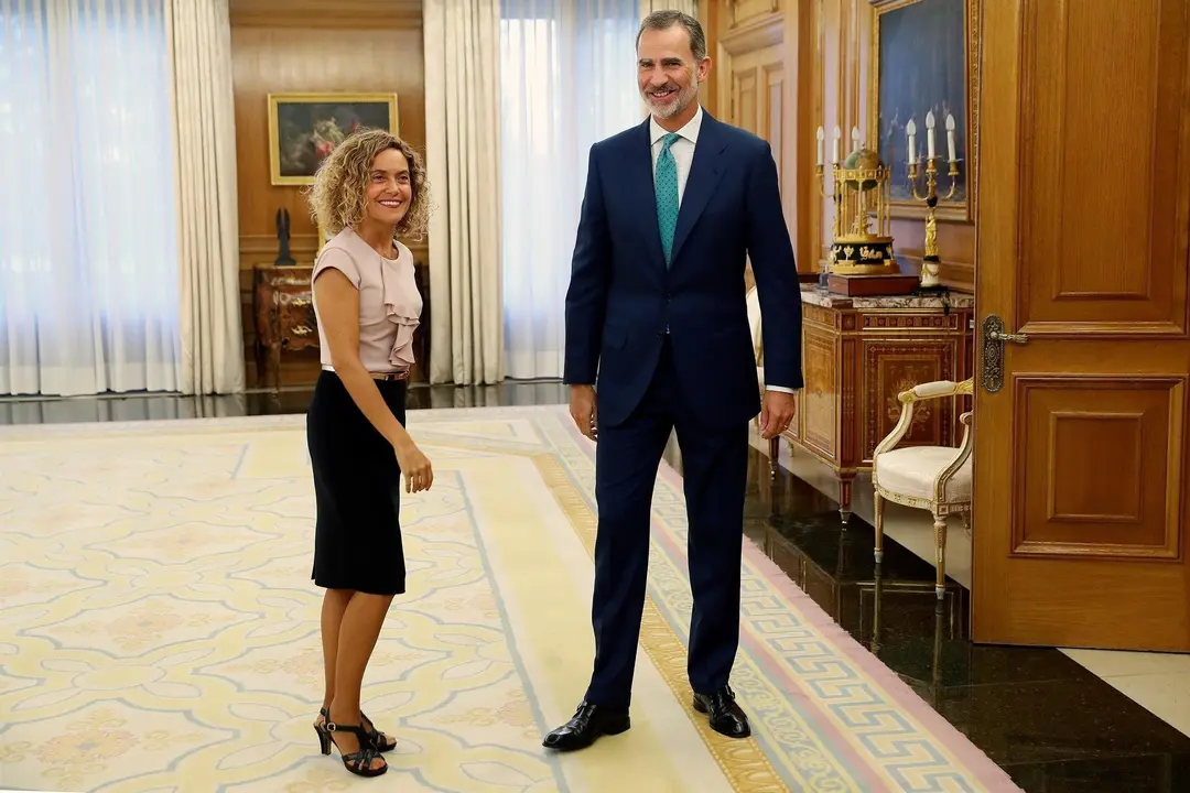 El rey Felipe VI recibe este jueves a la presidenta del Congreso, Meritxell Batet, en el Palacio de la Zarzuela para preparar la ronda de consultas con los partidos pol&iacute;ticos con la que saber si hay o no un candidato con apoyos suficientes para la investi