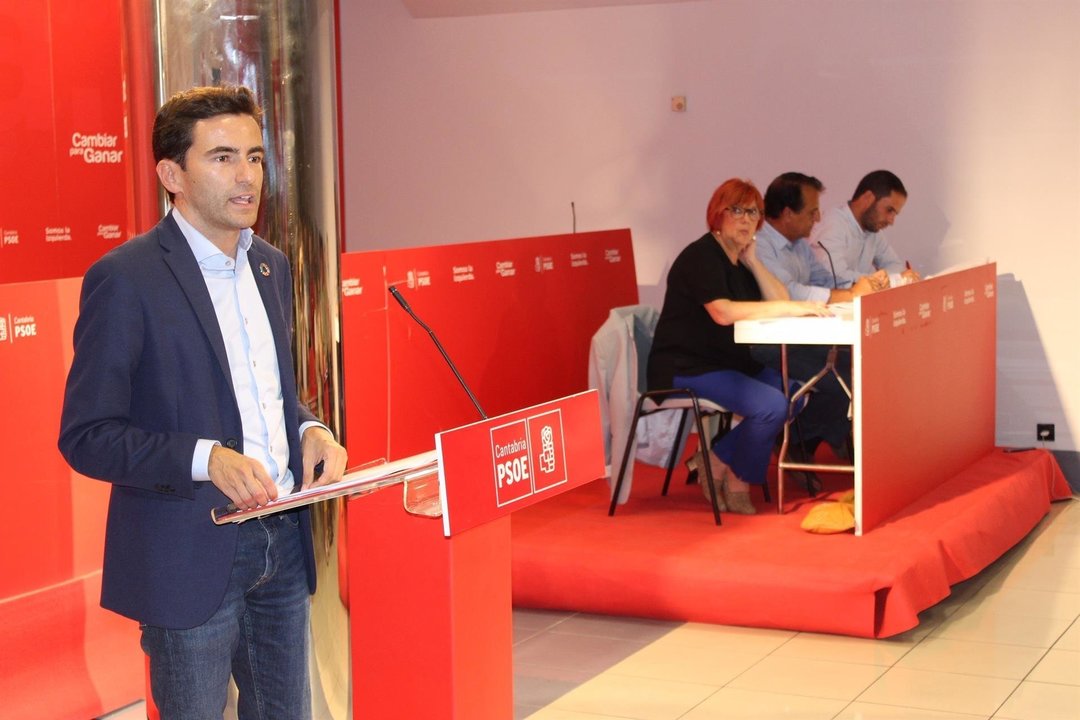 Pedro Casares, secretario general del PSOE de Santander