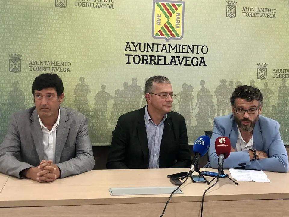 Rueda de prena sobre caminos escolares seguros