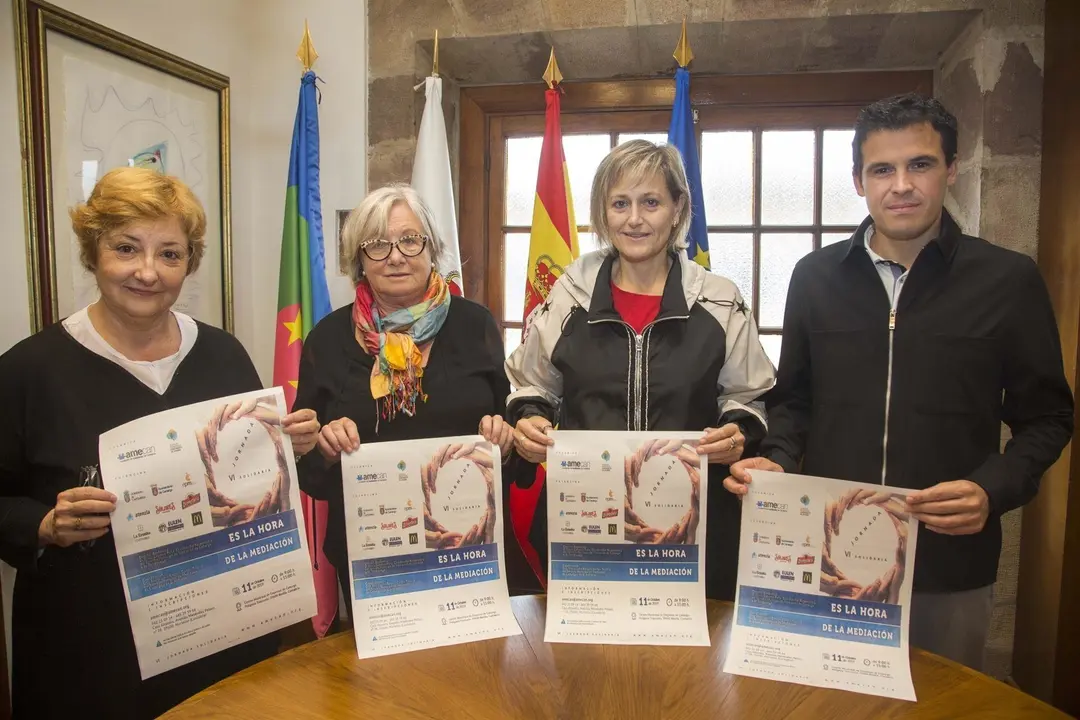Presentaci&oacute;n de la jornada que organizar&aacute; la pr&oacute;xima semana la Asociaci&oacute;n de Mediaci&oacute;n de Cantabria (AMECAN) en colaboraci&oacute;n con el Ayuntamiento de Camargo.